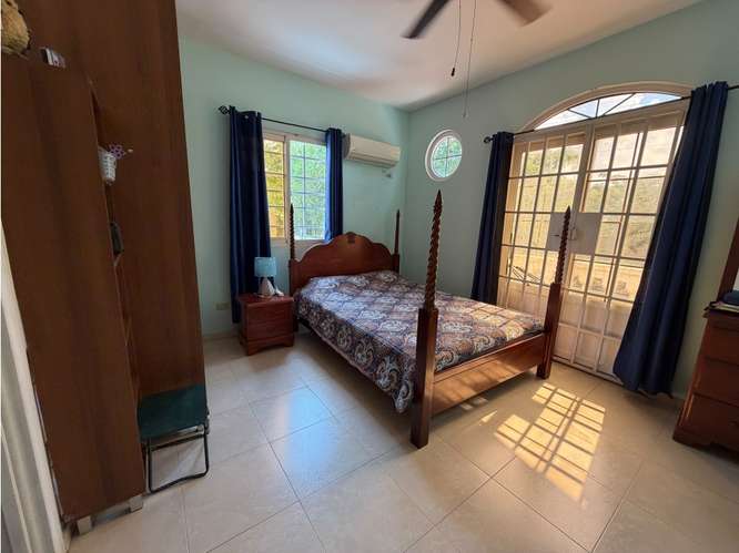 SE VENDE AMPLIA CASA ANCON LAS HUACAS RAINFOREST VILLAS 523M  2 PISOS