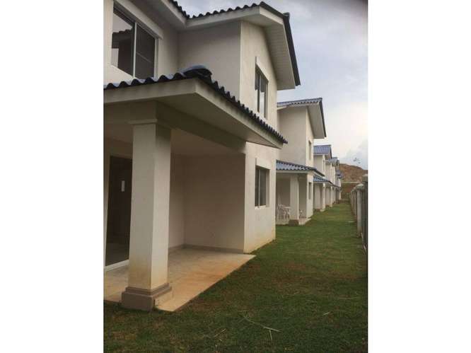 SE ALQUILA CASA DUPLEX 204M EN PLAYA DORADA RESIDENCIAL PLAYAMAR VACIA - Imagen 12