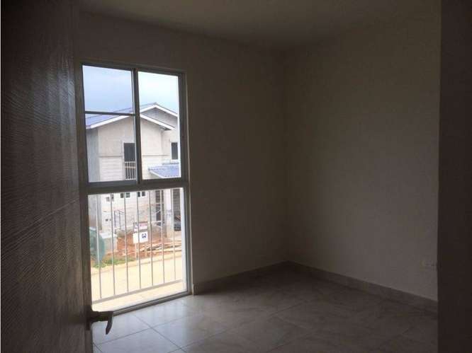 SE ALQUILA CASA DUPLEX 204M EN PLAYA DORADA RESIDENCIAL PLAYAMAR VACIA