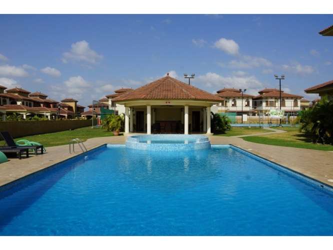 COSTA SUR / EL DORAL / 351M / 4 HABITACION / VACIA / ESTENAR PREVENTA