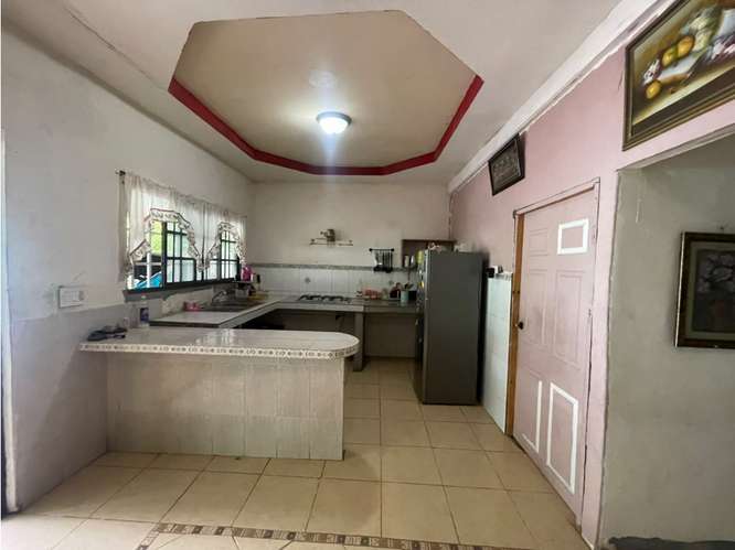 SE VENDE PROPIEDAD 827M EN SAN CARLOS CON 2 CASAS Y DEPOSITO CERCADA - Imagen 8