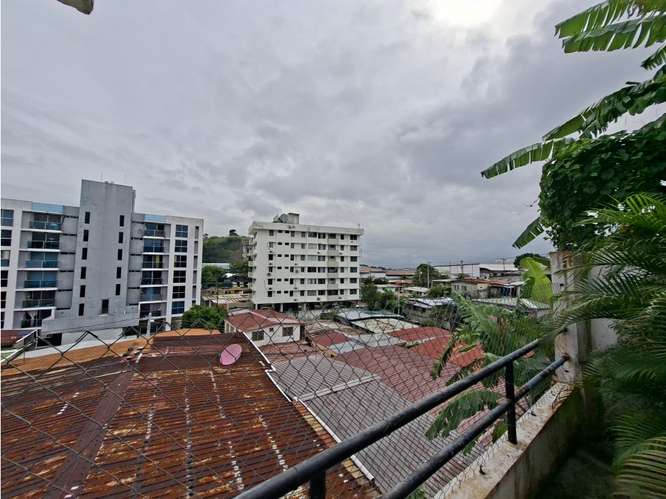 SE VENDE CASA EL CRISOL ALTOS DEL CRISOL 237M 3 HABITACION PATIO