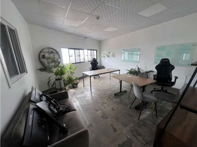 SE ALQUILA COSTA DEL ESTE PARQUE INDUSTRIAL 800M 3 NIVELES 4 OFICINAS