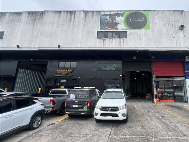 SE ALQUILA COSTA DEL ESTE PARQUE INDUSTRIAL 800M 3 NIVELES 4 OFICINAS