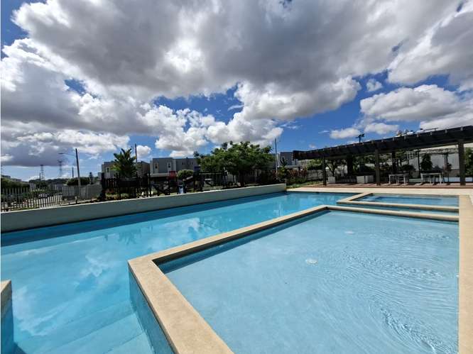 BRISAS DEL GOLF / VICTORIA / 200M / 3 HABITACIONES / PATIO / DUPLEX