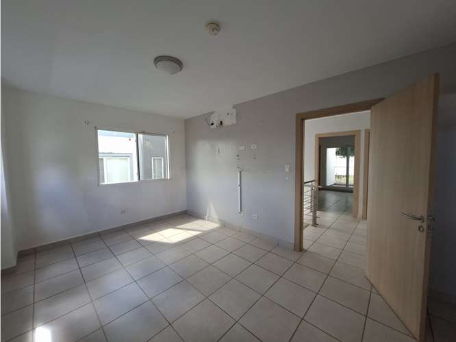 BRISAS DEL GOLF / VICTORIA / 200M / 3 HABITACIONES / PATIO / DUPLEX