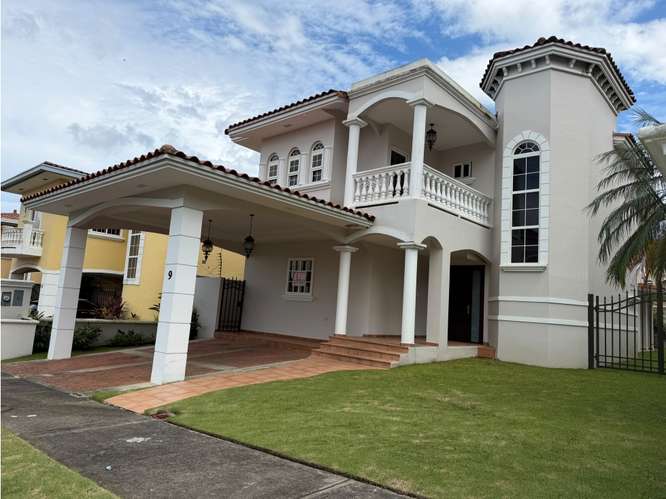 SE VENDE CASA ANCON LAS HUACAS RAINFOREST VILLAS 450M 4 HABITACIONES