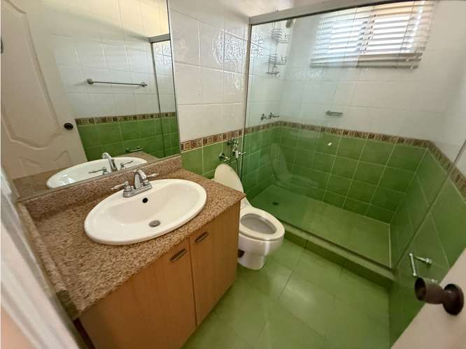 ANCON / LAS HUACAS / RAINFOREST VILLAS / 450M / 4 HABITACIONES