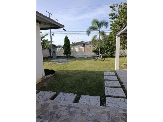 SE VENDE CASA 600M EN CHAME GORGONA CON  PISCINA Y JACUZZI CERCADA - Imagen 6
