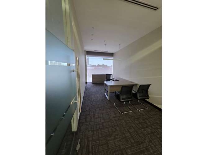 OFIBODEGA / PLAZA DEL ESTE CENTER / 398M / DIVISIONES  / 2 NIVELES