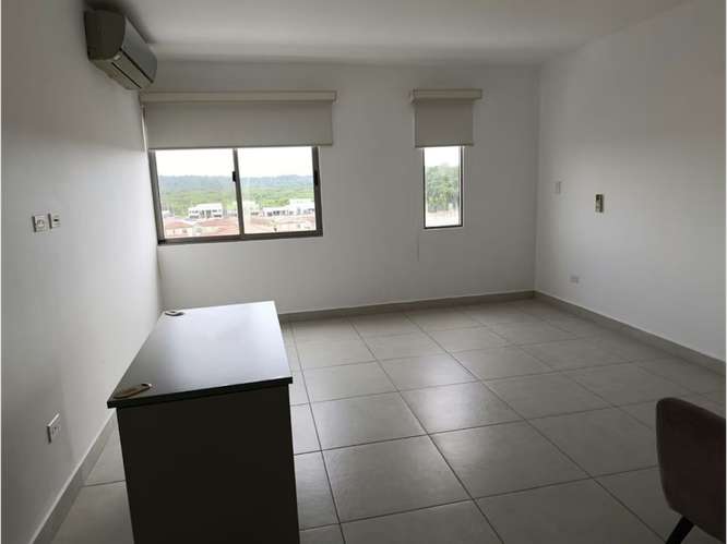SE ALQUILA APARTAMENTO 100M EN PANAMA PACIFICO PH MIDRISE  VACIO