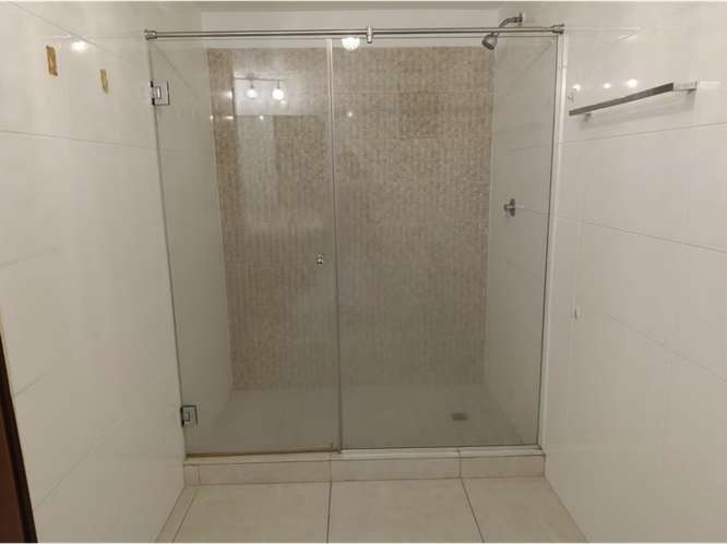 SE ALQUILA APARTAMENTO 100M EN PANAMA PACIFICO PH MIDRISE  VACIO - Imagen 8