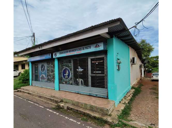 SE VENDE LOCAL 212M EN COCLE AGUADULCE SOBRE VIA ASFALTADA CENTRICO