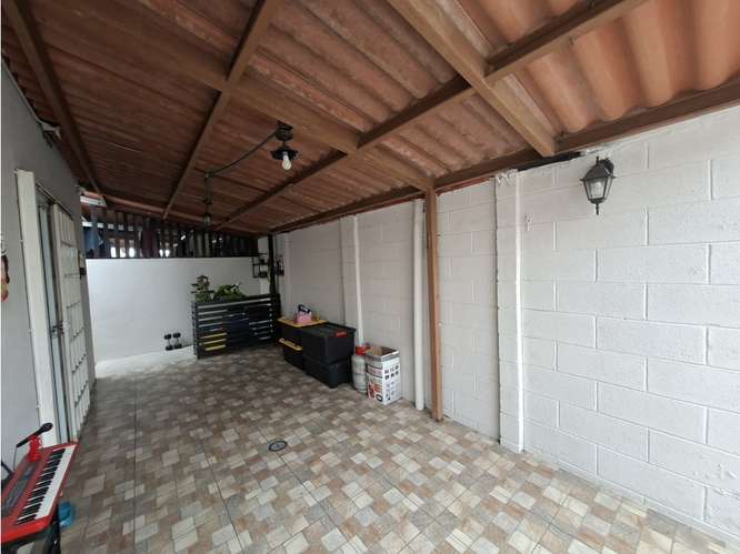 SE VENDE CASA EN LOS CASTAÑOS ARBOLEDAS LOS CASTAÑOS 170M 3 HABITACION