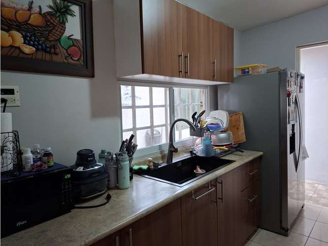 SE VENDE CASA EN LOS CASTAÑOS ARBOLEDAS LOS CASTAÑOS 170M 3 HABITACION