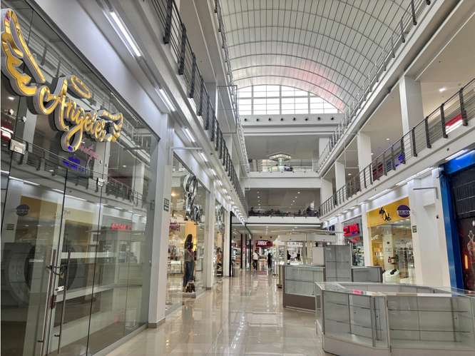 LOCAL COMERCIAL / LOS ANDES MALL  /  175M2 / PLANTA BAJA - Imagen 2