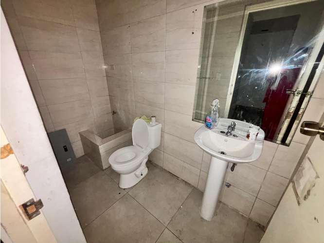 LOCAL COMERCIAL / LOS ANDES MALL  /  175M2 / PLANTA BAJA - Imagen 14