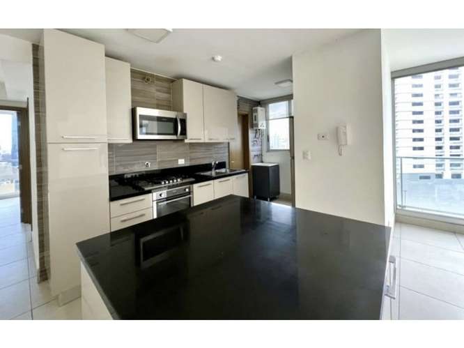 OBARRIO / PARK CITY / 110M / 2 HABITACIONES / 2 BAÑOS / AMPLIO