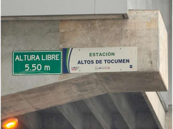 24 DE DICIEMBRE / GALERA COMERCIAL / CON OFICINA /  2014M - Imagen 17