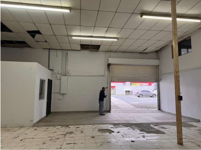 24 DE DICIEMBRE / GALERA COMERCIAL / CON OFICINA /  2014M - Imagen 7
