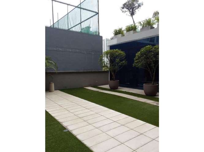 OFICINA  / COSTA DEL ESTE / BOULEVARD DEL ESTE / 125M2 /VIA PRINCIPAL