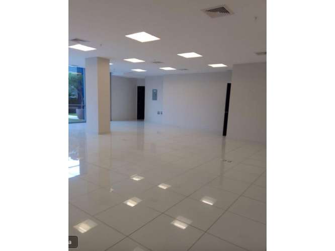 OFICINA  / COSTA DEL ESTE / BOULEVARD DEL ESTE / 125M2 /VIA PRINCIPAL