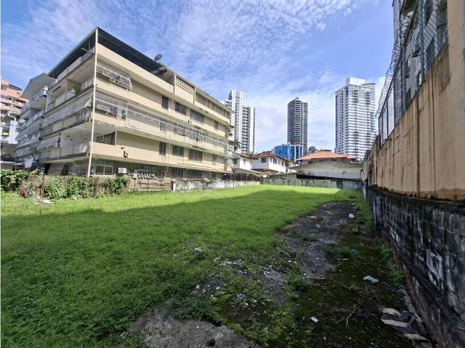 SE VENDE TERRENO COMERCIAL BELLA VISTA 703M PLANO PARA INVERSIÓN - Imagen 8