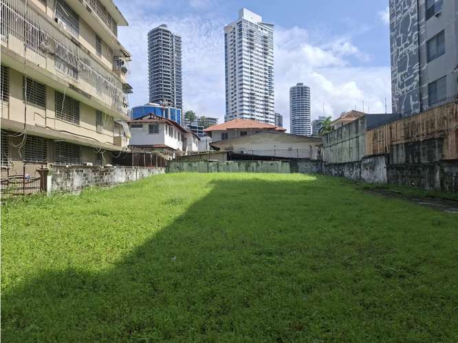 TERRENO COMERCIAL / BELLA VISTA / 703M / PLANO / IDEAL PARA INVERSIÓN