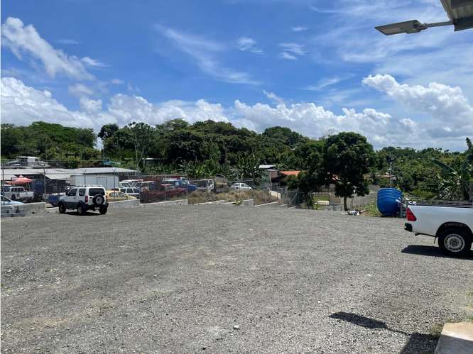 SE VENDE TERRENO CHORRERA 1800M PLANO SOBRE VIA ASFALTADA INVERSIÓN - Imagen 3