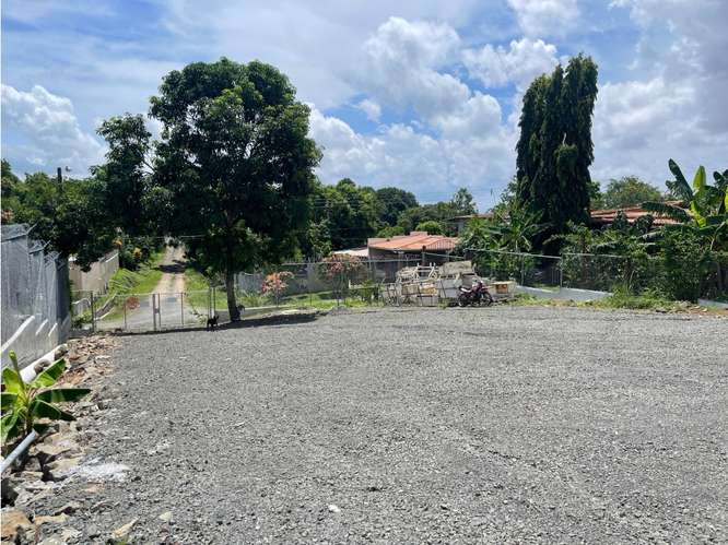 SE VENDE TERRENO CHORRERA 1800M PLANO SOBRE VIA ASFALTADA INVERSIÓN - Imagen 4