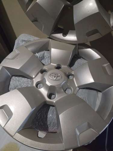 COPAS DE HILUX NUEVAS - Imagen 3