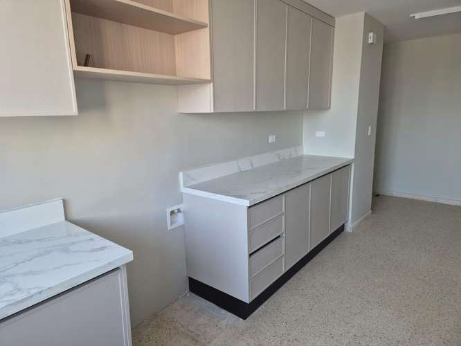 Venta Marbella 3 habitaciones, 3.5 baños, 2 estacionamientos, sin amoblar - Imagen 4
