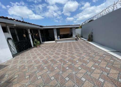 Venta de Casa con ubicación Céntrica