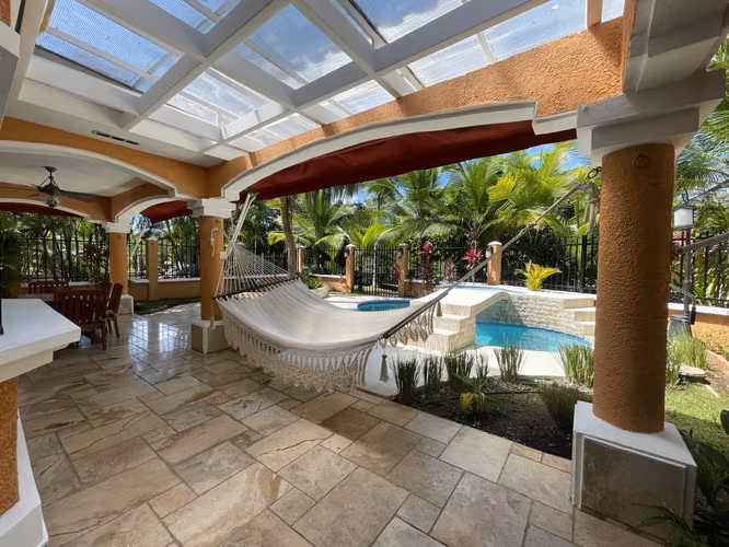 CASA PISCINA CLAYTON VILLAGE 4 HAB 3 BA cercana a embassy club, embassy garden, camino de cruces, clayton, albrook