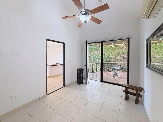 Casa en venta en Altos del María – Vista a la montaña | 3 niveles - Imagen 8