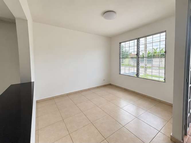 Casa 1 planta, 3 recámaras, Villas de Andalucía, Don Bosco, zona Versalles – Alquiler, opción a compra o venta
