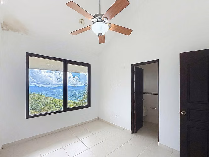 Casa en venta en Altos del María – Vista a la montaña | 3 niveles - Imagen 7