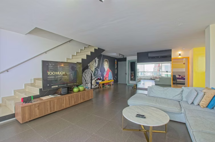 Moderno renovador y amplio apartamento en PH Sophia - Imagen 2