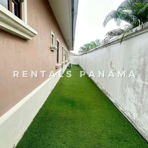 Venta Casa de Esquina en Costa Sur PH Sunset Coast - Imagen 17
