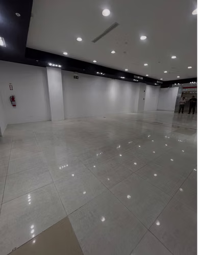 Venta de Local Comercial de 263 m² en Westland Mall – Ubicación Premium al frente Farmacias Arrocha - Imagen 7
