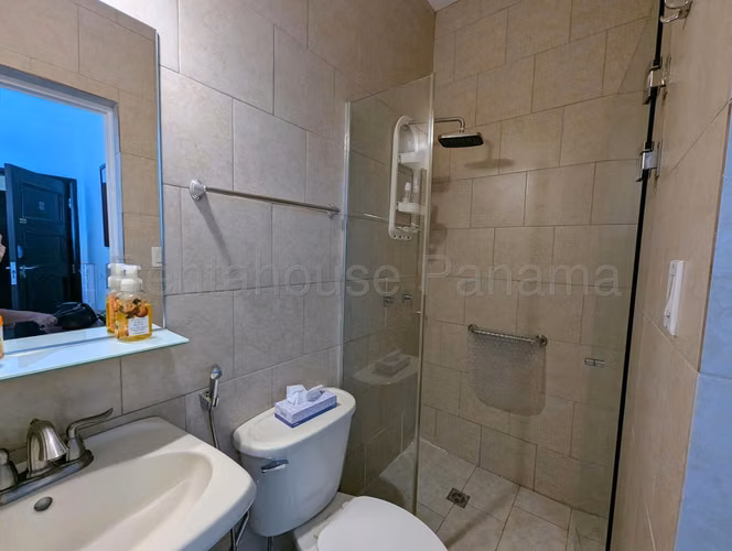 Alquiler apartamento amoblado PH Vista del Mar, Av. Balboa - vista al mar | uVIK-27-2882