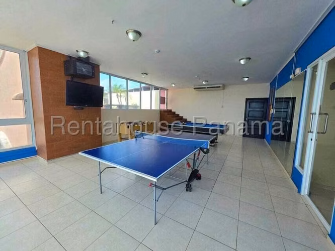 Alquiler apartamento amoblado PH Vista del Mar, Av. Balboa - vista al mar | uVIK-27-2882