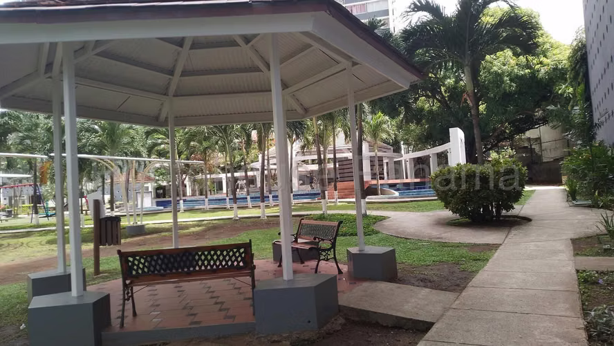 Venta apartamento en PH Central Park, Pueblo Nuevo - con terraza | uVIK-26-4210