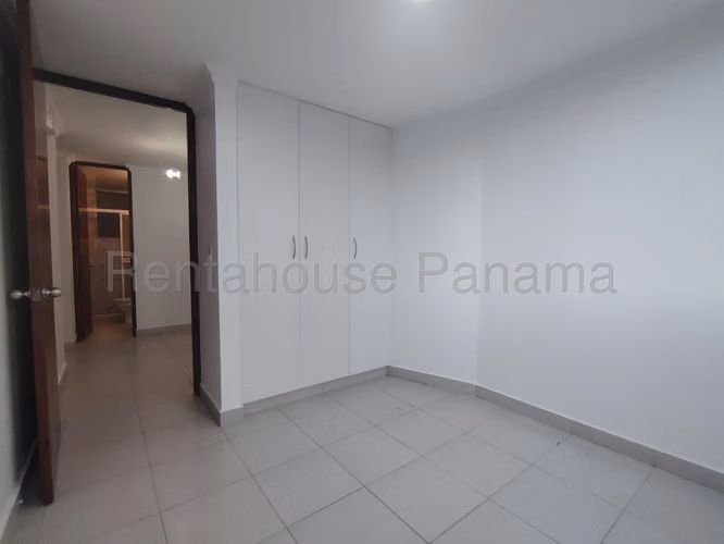 Venta apartamento en PH Central Park, Pueblo Nuevo - con terraza | uVIK-26-4210