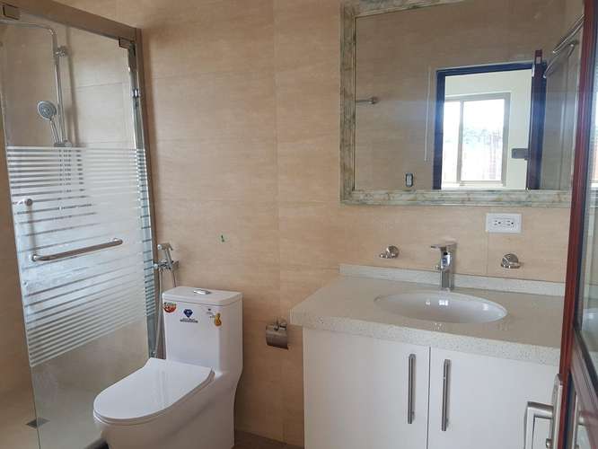 Venta casa en Brisas del Golf, Panamá - con jardín privado | uVIK-25-9243 - Imagen 8