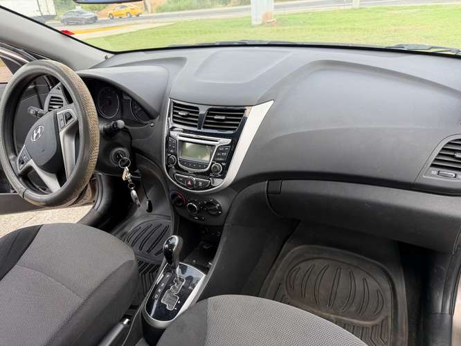 Vendo Hyundai Accent 2015 - Imagen 3