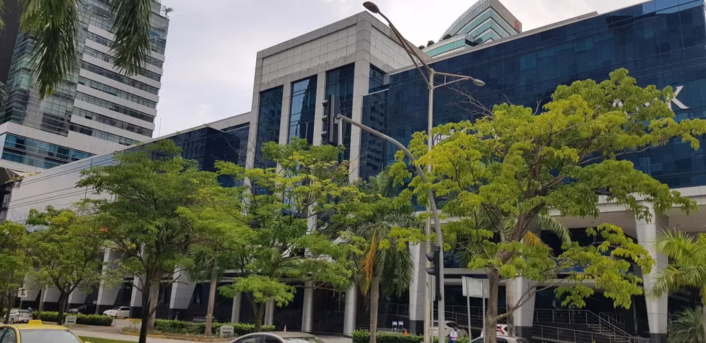 ALQUILER DE OFICINA EN COSTA DEL ESTE – GMT - Imagen 2