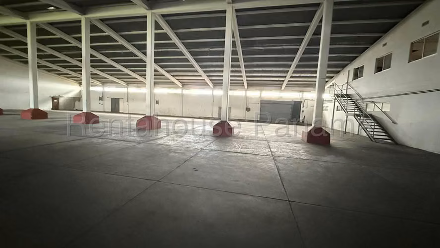 ALQUILER DE GALERA EN BETANIA – GALERA - Imagen 15