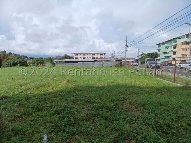ALQUILER DE TERRENO EN PUEBLO NUEVO – TERRENO