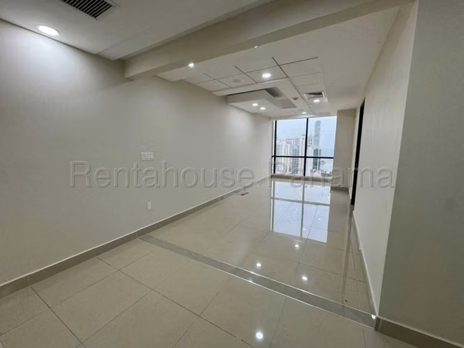 ALQUILER DE EDIFICIO EN CALLE 50 – PLAZA BANCO GENERAL